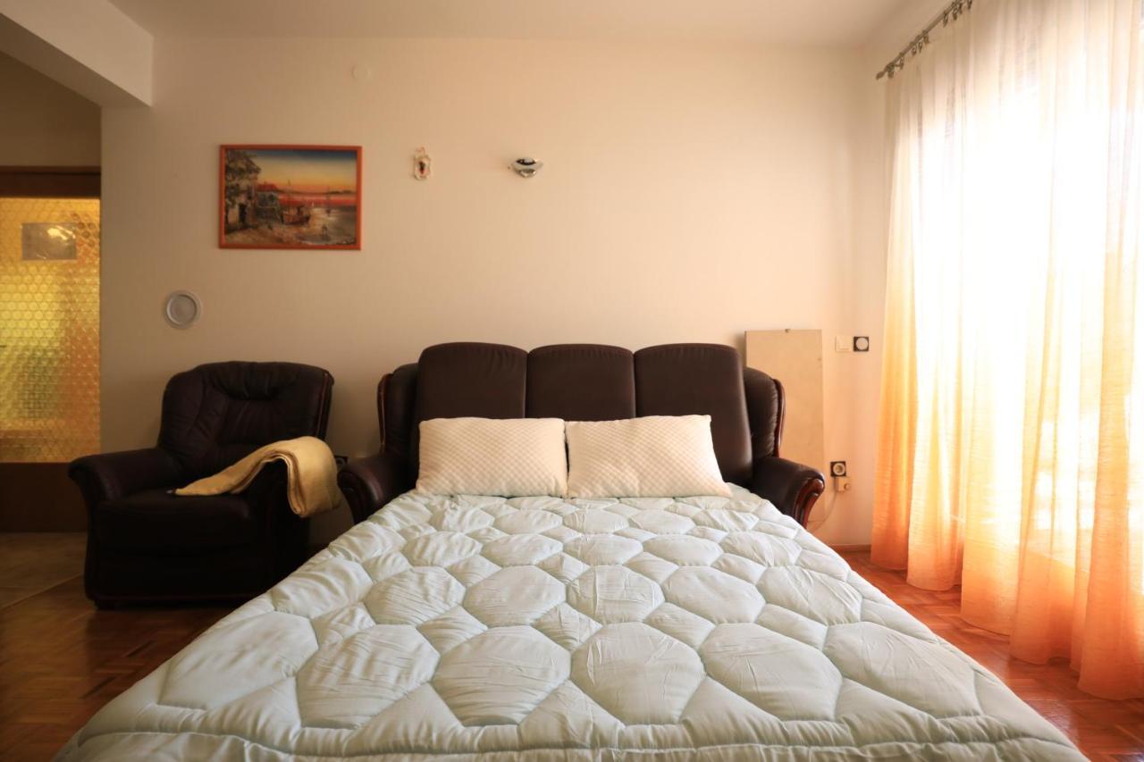 Apartmani Lovorka Пунат Екстер'єр фото