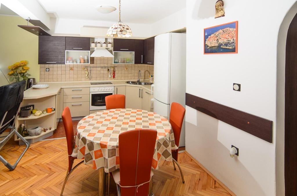Apartmani Lovorka Пунат Екстер'єр фото